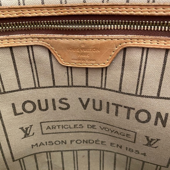 COPY - Authentic Louis Vuitton Tote Neverfull MM - Picture 7 of 10